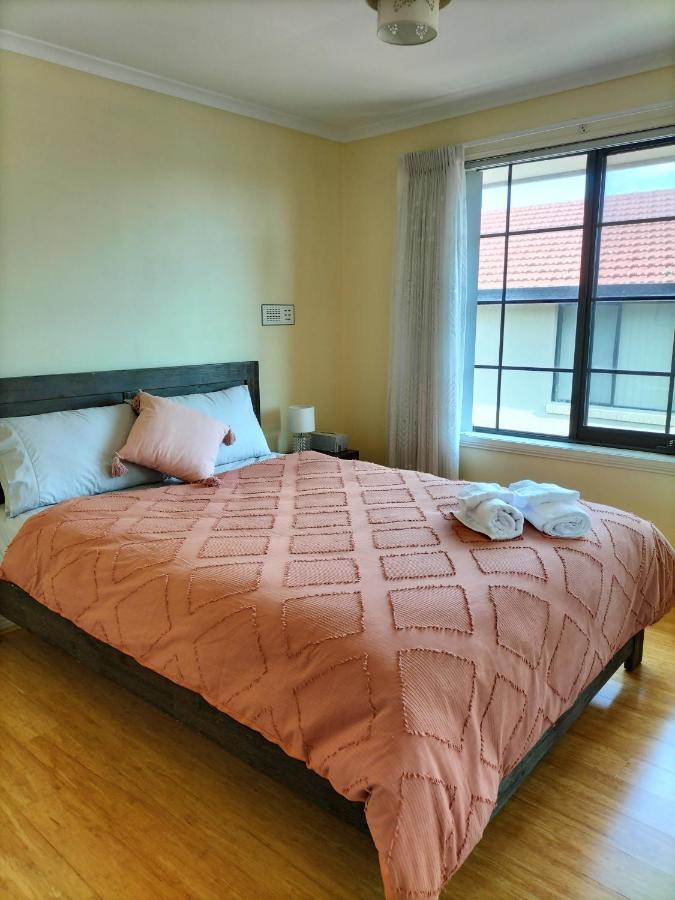 Apartamento 12 Mins To Mel Airport-Good Wood House St Albans Exterior foto