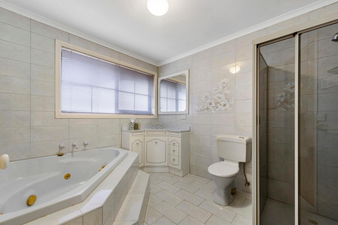 Apartamento 12 Mins To Mel Airport-Good Wood House St Albans Exterior foto