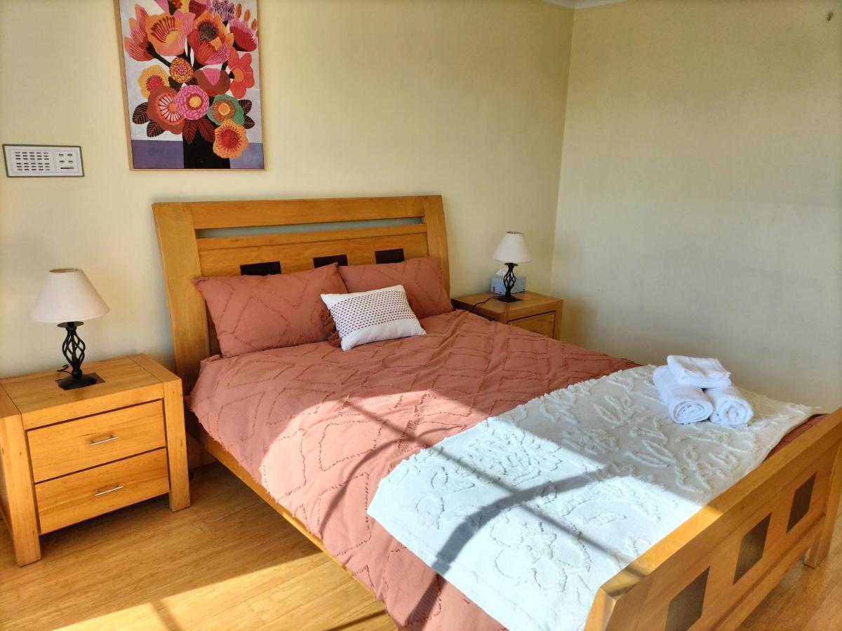 Apartamento 12 Mins To Mel Airport-Good Wood House St Albans Exterior foto
